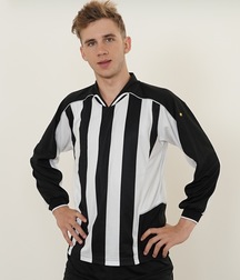 Lucas  5dc5960b85024.jpg