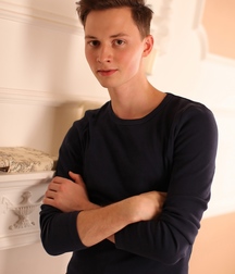 Max 5dcb094f397e4.jpg