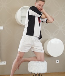 Lukas und sein Ficker 5ef8793e5a836.jpg