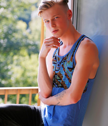 Heisser Boy Porn macht jeden Hart. 5f6f513467a26.jpg