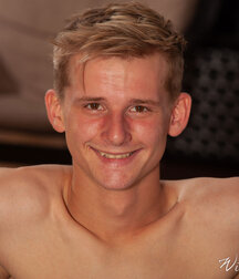 Araham kriegt einen harten boys porn 5f721ec4ee1a8.jpg