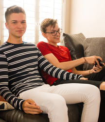 Kumpel wird durchgefickt und besamt boys porn 5fede08472312.jpg