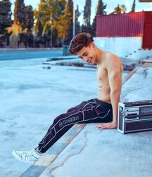 Heisse junge Männer Twink Tube 604e439be0ff6.jpg