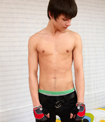 Tom wer will nicht mit ihm nackt ficken boys porn 609d570513e6f.jpg