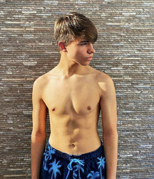 Heisse junge Männer Gay Tube Strip 609fd4dbeb74a.jpg