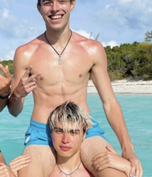 Heisse junge Männer Gay Tube Boy 60a6a9b270482.png