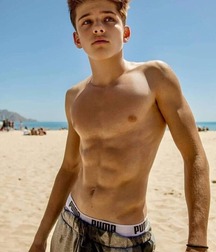 Gay Porn Heisse junge Männer 60a8f2f7ef15d.jpg