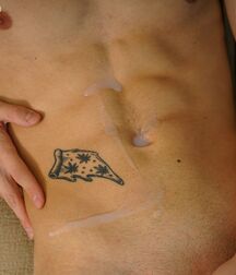 Tommy spritzt ab twink tube 612115357906f.jpg