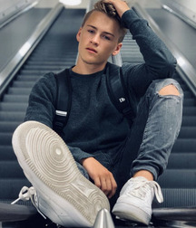 Gay Porn Twink Heisse junge Männer 618e6fd5ba46b.jpg