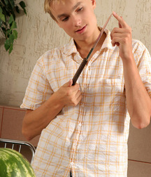 Gleb spritzt ab gay teen porn remember 61a501f96f52d.jpg