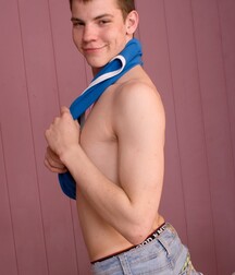 Boys porn zeigt wie man richtig onaniert 61c37d5d9dd45.jpg
