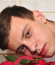 Kellan rubbelt sich zum Orgasmus Gay Porn 622385a821c10.jpg