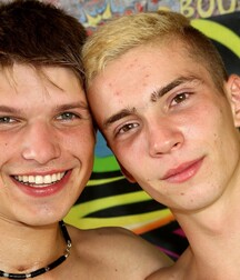 Heiße junge Männer befriedigen sich gegenseitig boys porn 624037bd122c1.jpg