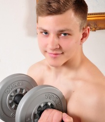 Declan onaniert und ejakuliert boys porn 62483b56018df.jpg