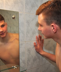Declan onaniert und ejakuliert boys porn 62483d2ca7d4f.jpg