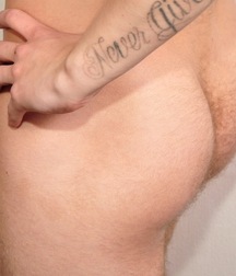 Declan onaniert und ejakuliert boys porn 62483d68d5e19.jpg