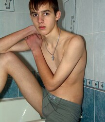 Artem der beste Ficker im Ort Boys Porn 6248440889bf7.jpg