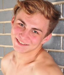 Rhett rubbelt sich und onaniert boys porn 625be50513abb.jpg