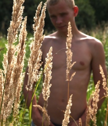 Feliks zeigt wie man richtig masturbiert gay porn 625bf25810b44.jpg