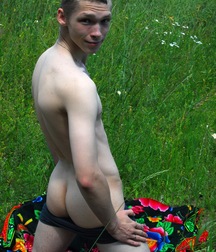 Nicky braucht einen Fick Boys Porn 627ab150a5cf7.jpg