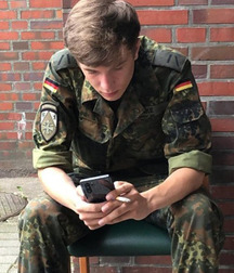 Heiße junge Männer Outdoors Summer Time Twink