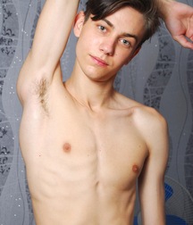 Luca der heisseste Ficker im Ort 628fb4d6631e9.jpg