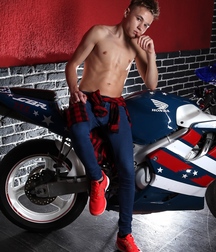 Vadim und sein heisser Penis Boys Porn 62b9f539341c5.jpg