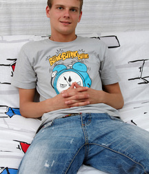 Nikita der mit dem langen Hodensack boys porn 62fa7f76cec8a.jpg