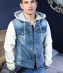 Vadim Black 01 5c94208e28aaa.jpg