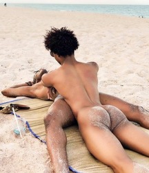 Bare Ass & Briefs 5d5ed3ad76c2d.jpg