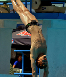 Sexy in Briefs 5d7bc924ec72f.jpg