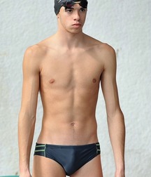 Sexy in Briefs 5d7bc95e1adaf.jpg