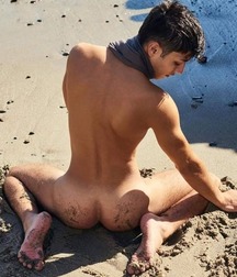 Love Ass 5d8343135cfba.jpg