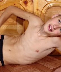 Alex 5ca649eec6c2e.jpg