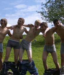 boys mix2 5d19f22f05f00.jpg