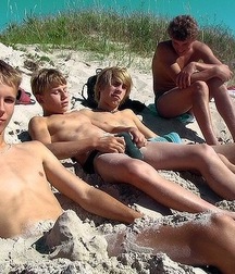 boys mix4 5d1c4cc17abca.jpg