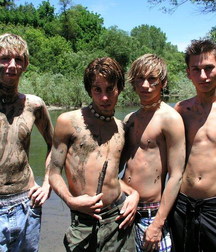 boys12 5d1d8e01662e4.jpg