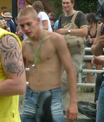 boys19 5d21fb6b78c58.jpg