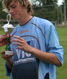 boys 22 5d23a8ed4f233.jpg