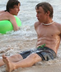 boys 22 5d23a95fb7182.jpg