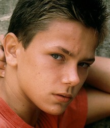 boys 36 5d2586570a206.jpg