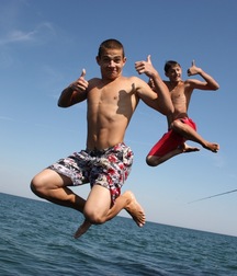 boys 39 5d263ac4bdcca.jpg