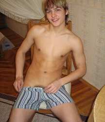 boys46 5d2961a8d74ed.jpg