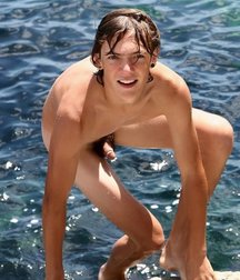 boys 71 5d3392185e1bf.jpg