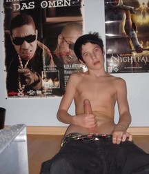 hot and hard-18 5d3e64090926e.jpg