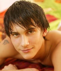 czech guy 5d45e4517f504.jpg