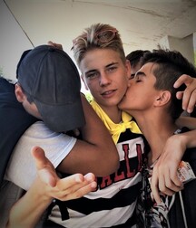 finson's wall- 237 tube gay boys porn twinks porn