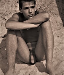 finson's wall gay tube boys porn twinks - 253 5f8dd06096385.jpg