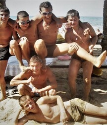 finson's wall gay tube boys porn twinks - 253 5f8dd074dcb80.jpg