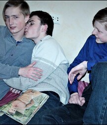 finson's wall gay tube boys porn twinks - 253 5f8dd07f31712.jpg